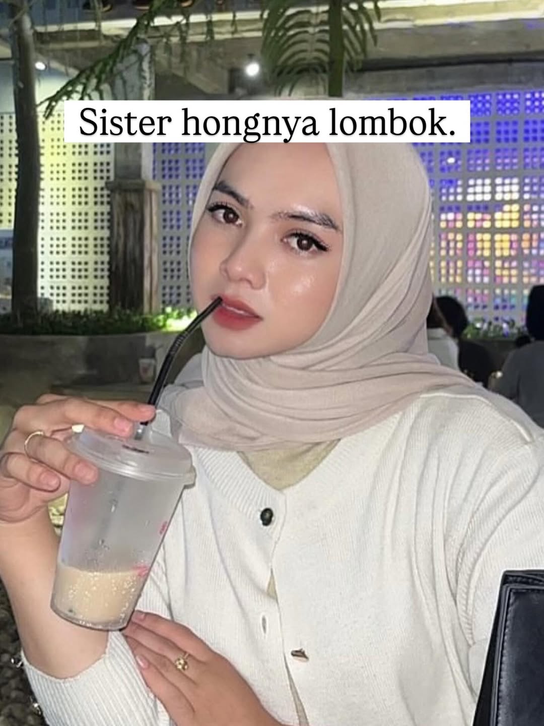 Sosok ini disebut Sister Hong Lombok, begini pengakuannya!