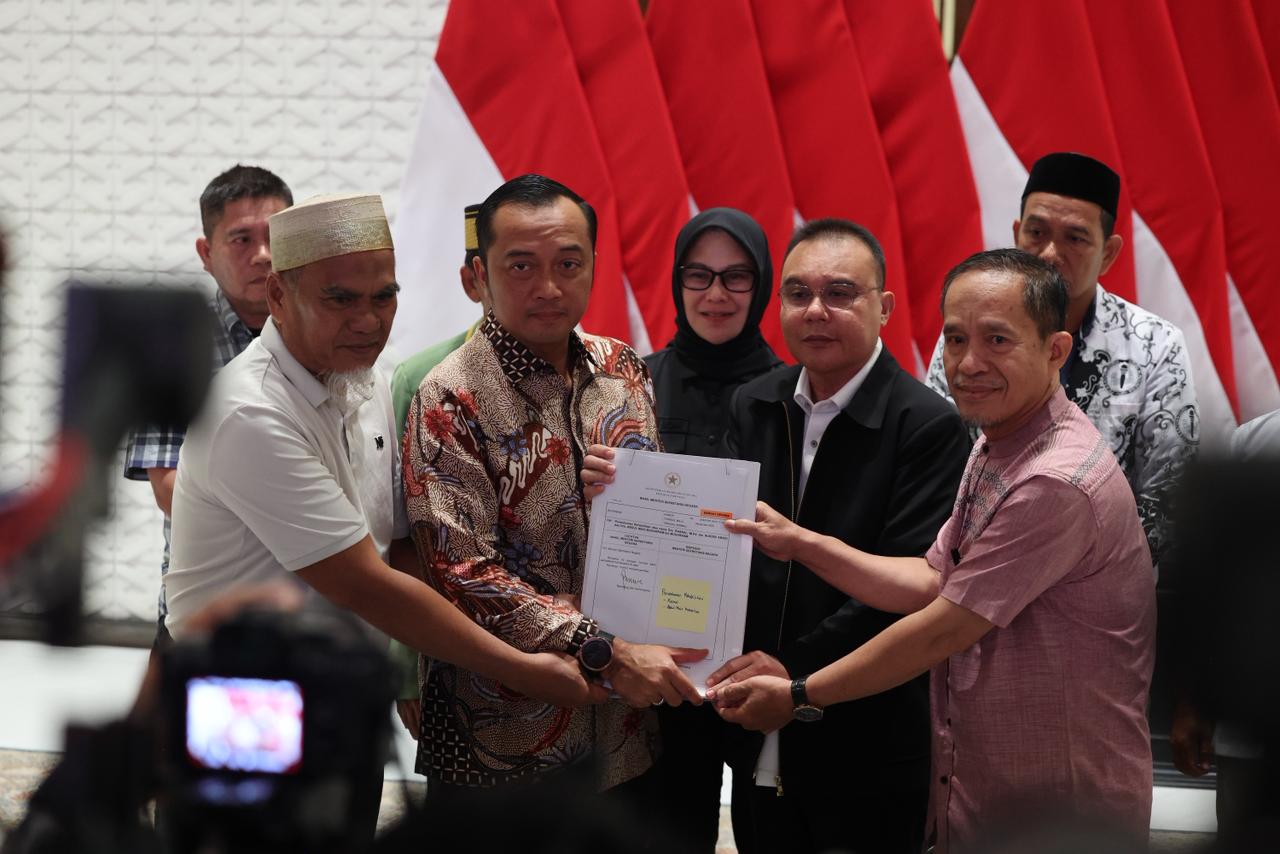 Dua Guru Luwu Utara Dapat Rehabilitasi dari Presiden Prabowo,
