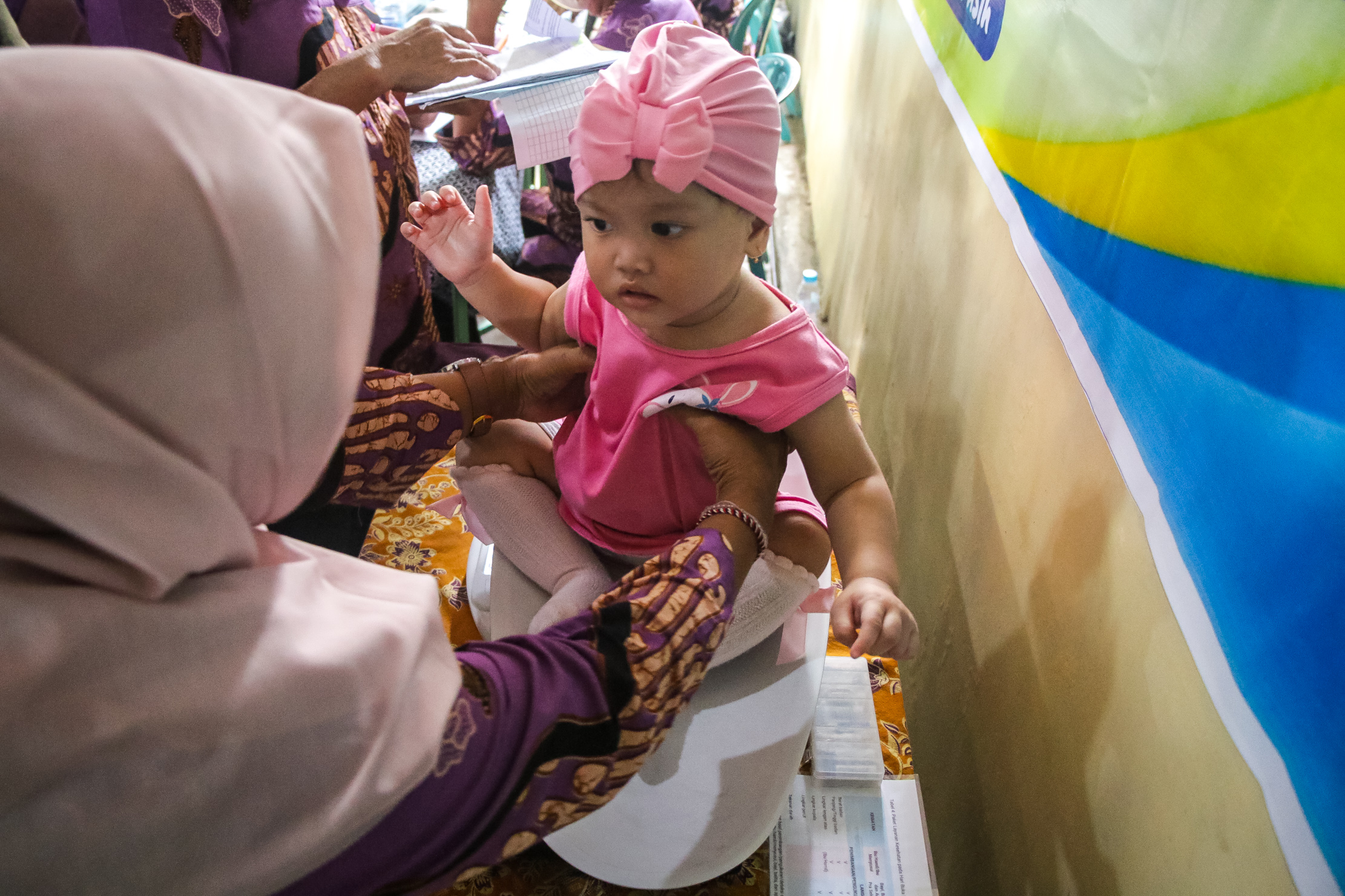 Program Posyandu Plus Solo yang terintegrasi dengan layanan kesehatan mental baru terealisasi 50 persen hingga akhir 2025.