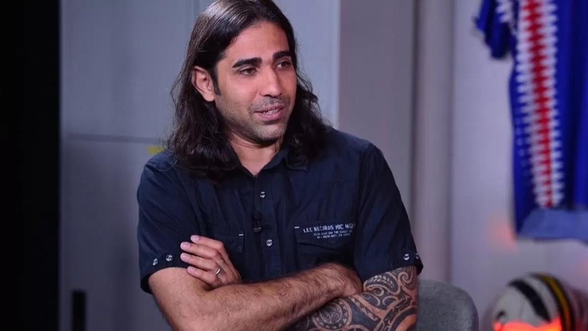 Haresh Deol, Jurnalis Olahraga Malaysia yang angkat skandal pemalsuan dokumen pemain naturalisasi pemain dan vokal kritisi FAM diserang 2 orang tak dikenal.