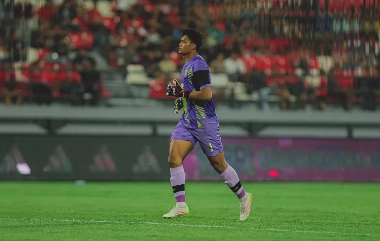 Kiper Persis Solo, M. Riyandi, mengusung ambisi clean sheet ketika timnya menjamu PSM Makassar di kandang. 