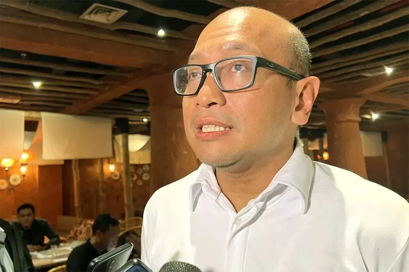 Hudi Dananjoyo Suryodipuro, VP SKK Migas, meninggal dunia akibat kecelakaan bersepeda.
