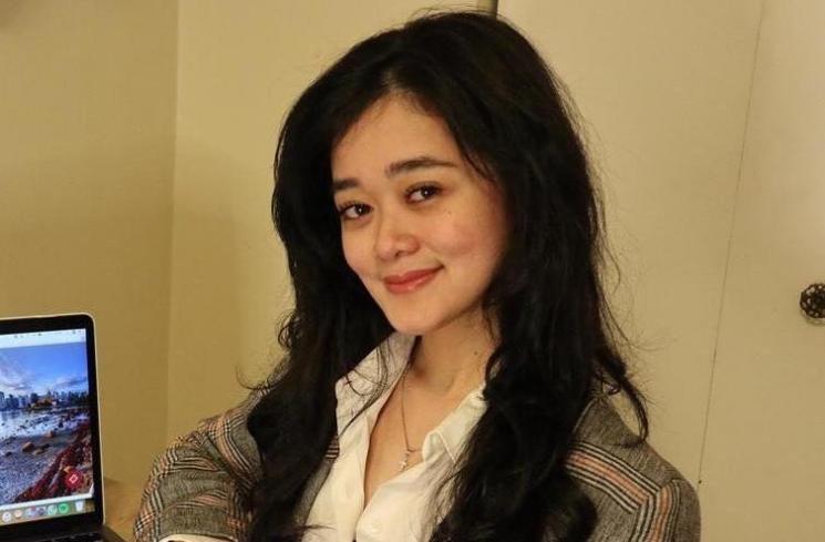 Gisela Cindy resmi lamaran.