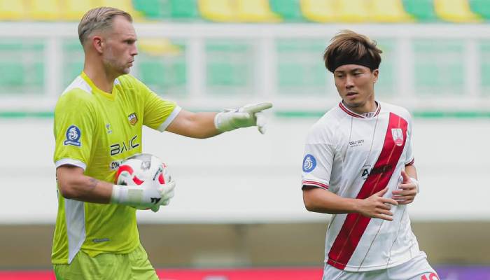 Dewa United membantai Persis Solo dengan skor 1-5 pada laga pertama Laskar Sambernyawa dilatih Milomir Seslija.