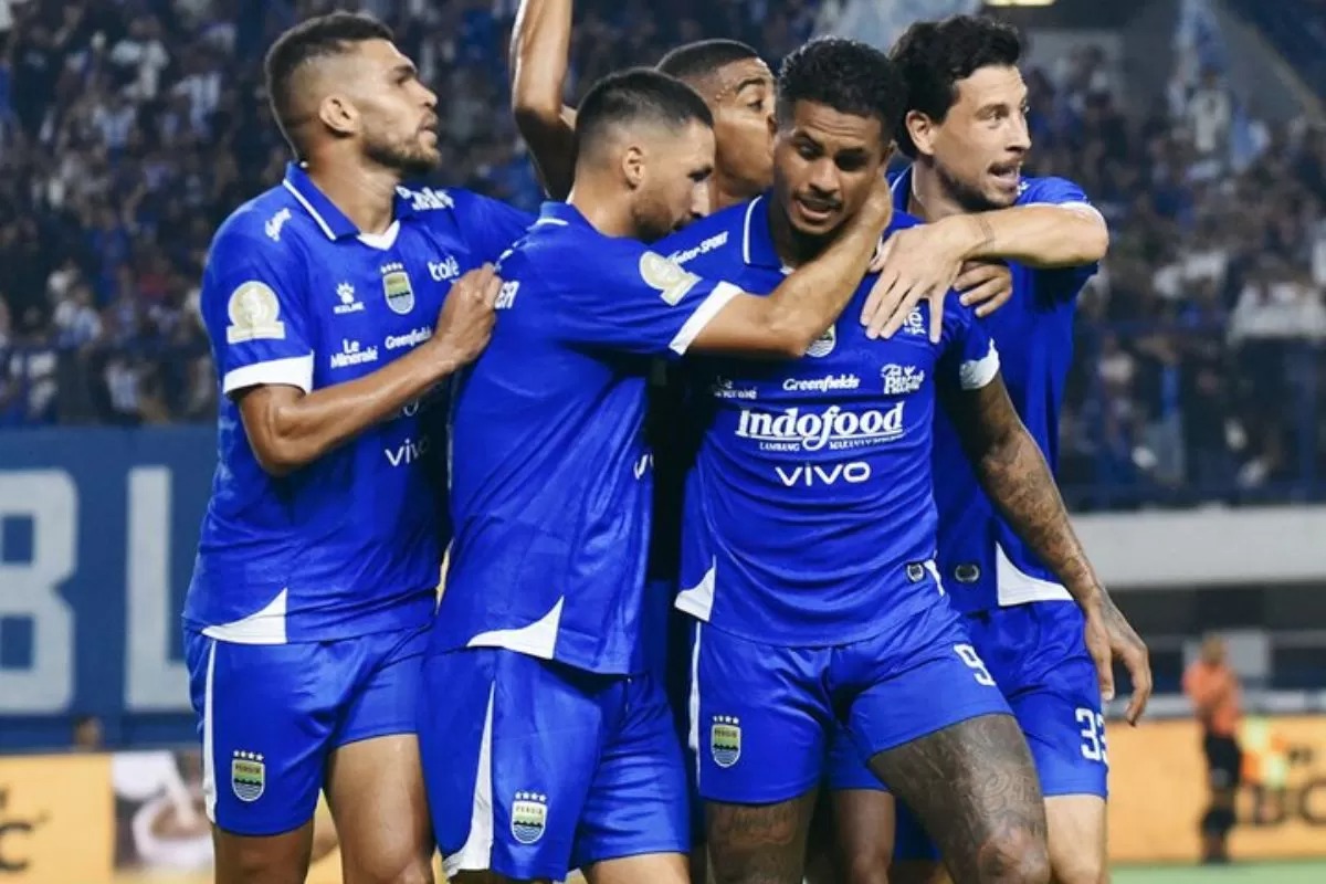 AFC jatuhkan sanksi kepada Persib Bandung dan Selangor FC.