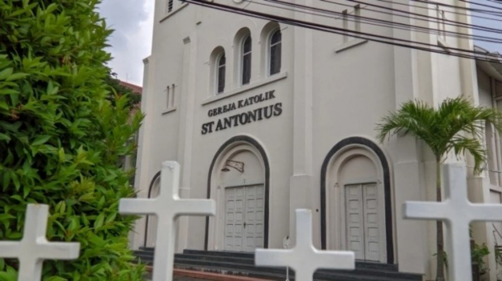 Gereja Santo Antonius Padua Purbayan akan menggelar Misa Malam Natal dan Misa Hari Raya Natal.
