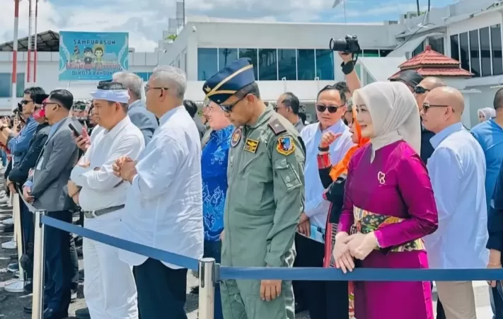 Atalia Praratya dijodohkan oleh netizen dengan Dedi Mulyadi