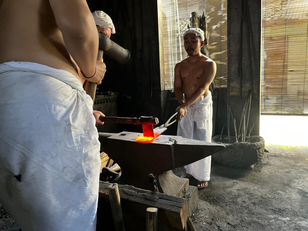 Keris bukan sekadar senjata tikam, melainkan warisan budaya sarat filosofi di tengah modernitas.