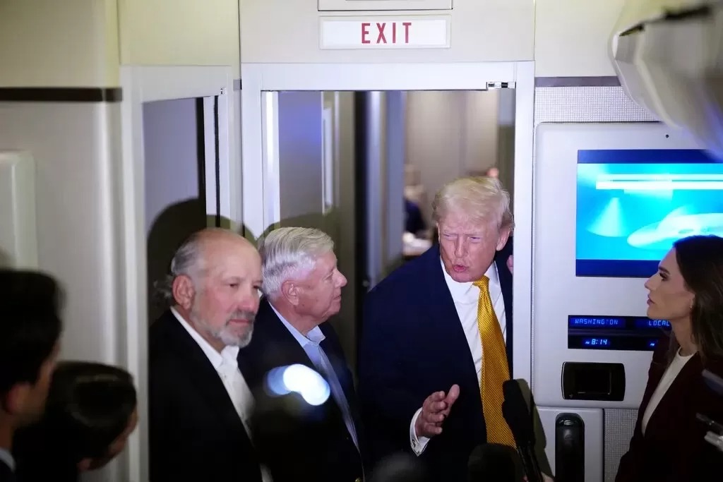 Pernyataan Trump mengenai Greenland menimbulkan ketegangan transatlantik, disampaikan dari Air Force One, Washington.