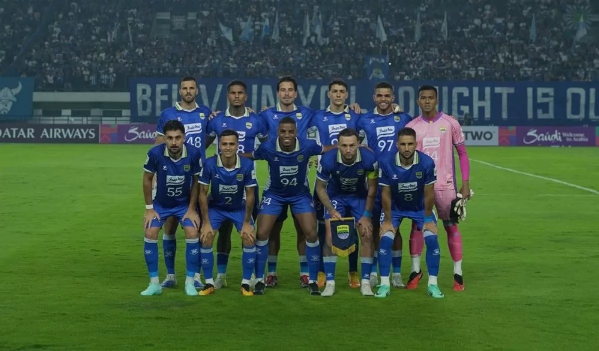 Skuad Persib siap hadapi Persija di GBLA. 