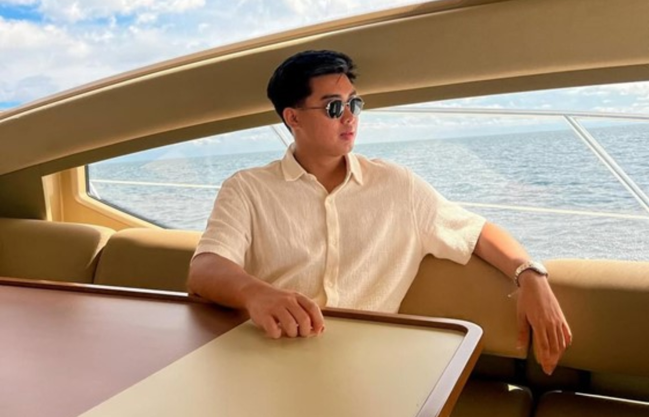 Profil Timothy Ronald.