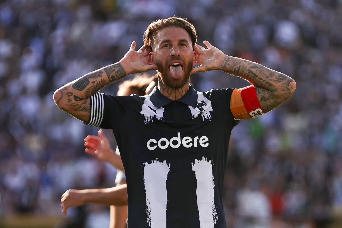 Sergio Ramos diisukan gabung Persib Bandung.
