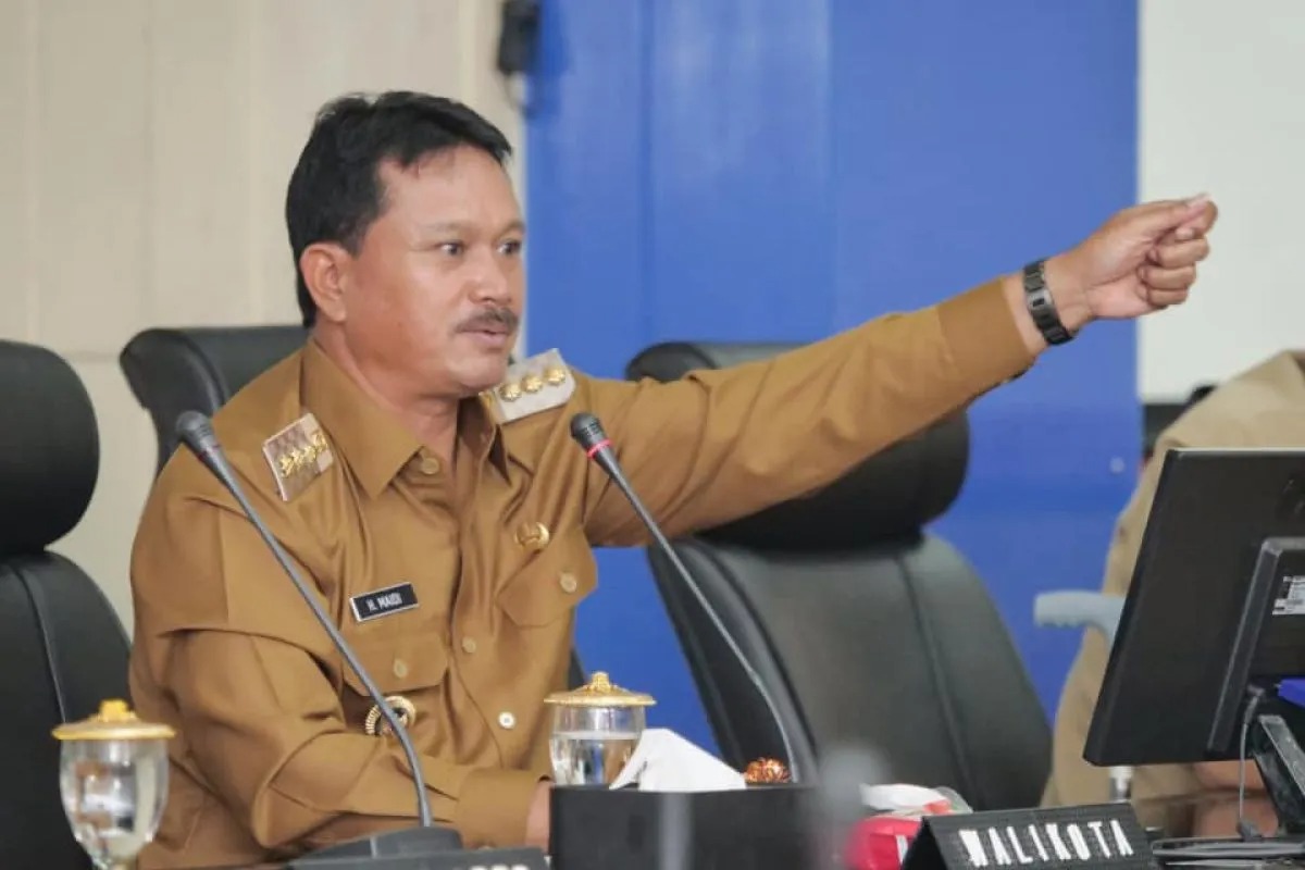 Wali Kota Madiun Maidi.