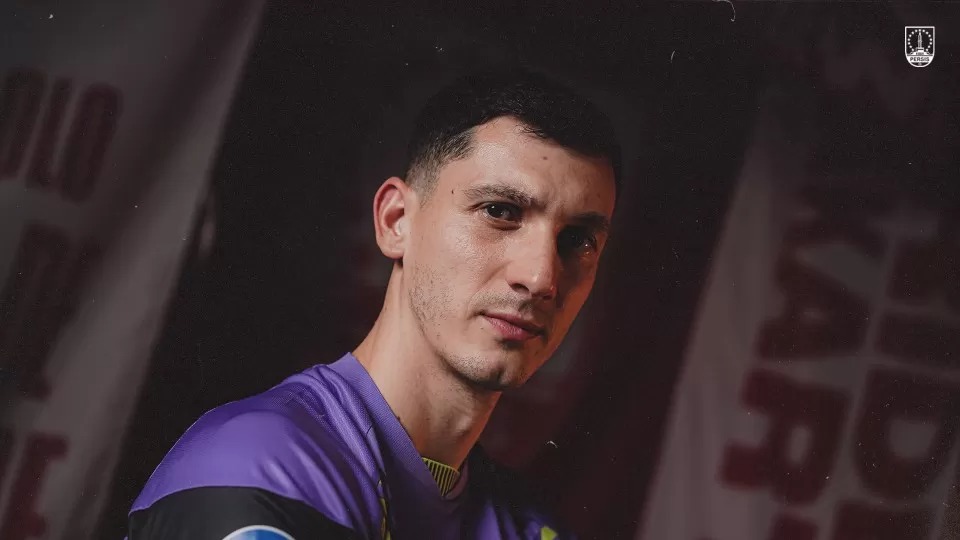 Vukasin Vranes kiper baru Persis Solo asal Serbia.