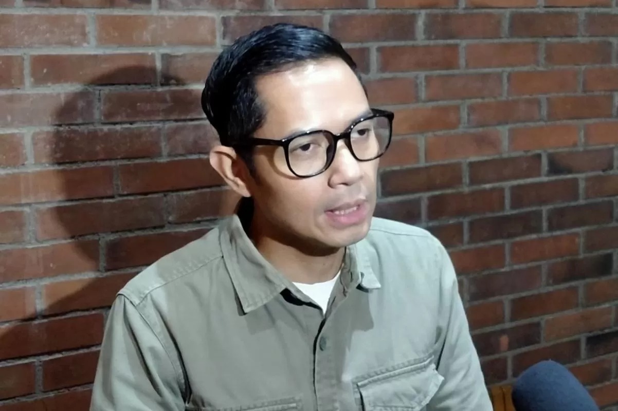 Dude Harlino sudah mengakhiri kerja sama dengan DSI.