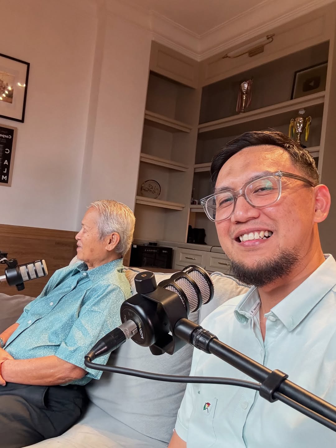Dokter Bobby viral di media sosial.