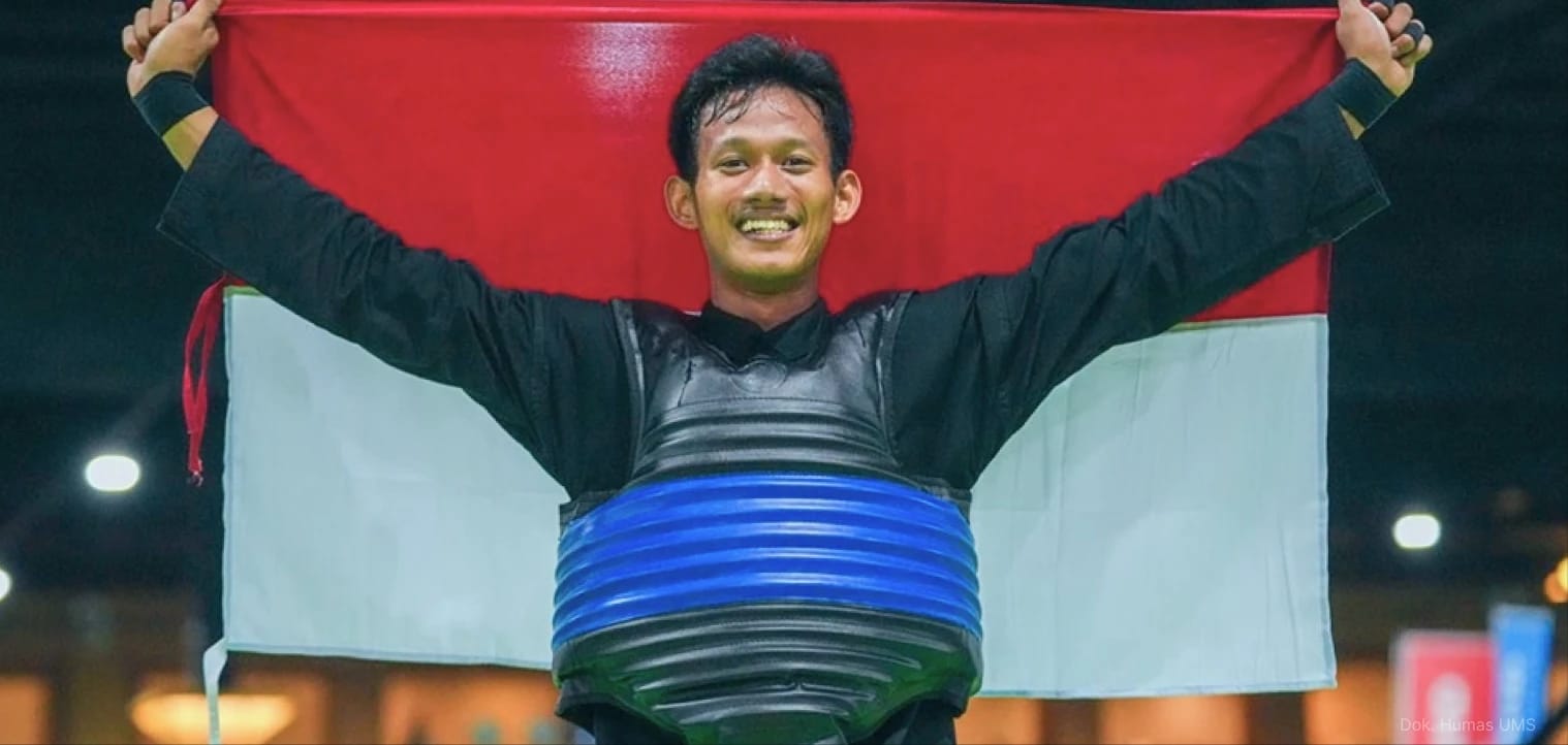 Tito Hendra Septa Kurnia Wijaya, mahasiswa semester satu Program Studi Pendidikan Jasmani (Penjas) Fakultas Keguruan dan Ilmu Pendidikan (FKIP) UMS.