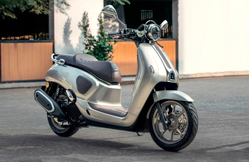 Honda NWF150 yang kabarnya lebih canggih dari Honda Stylo 160.