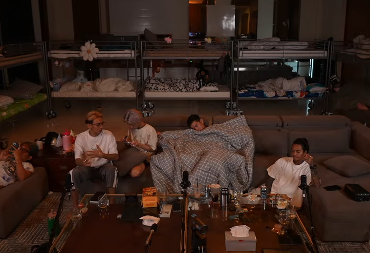 Tayangan Marapthon Reza Arap dan AAA Clan.