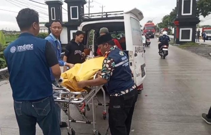 Kecelakaan diduga tabrak lari terjadi di Jalan Sragen&ndash;Solo wilayah Kebakramat, Karanganyar, mengakibatkan korab meninggal dunia.
