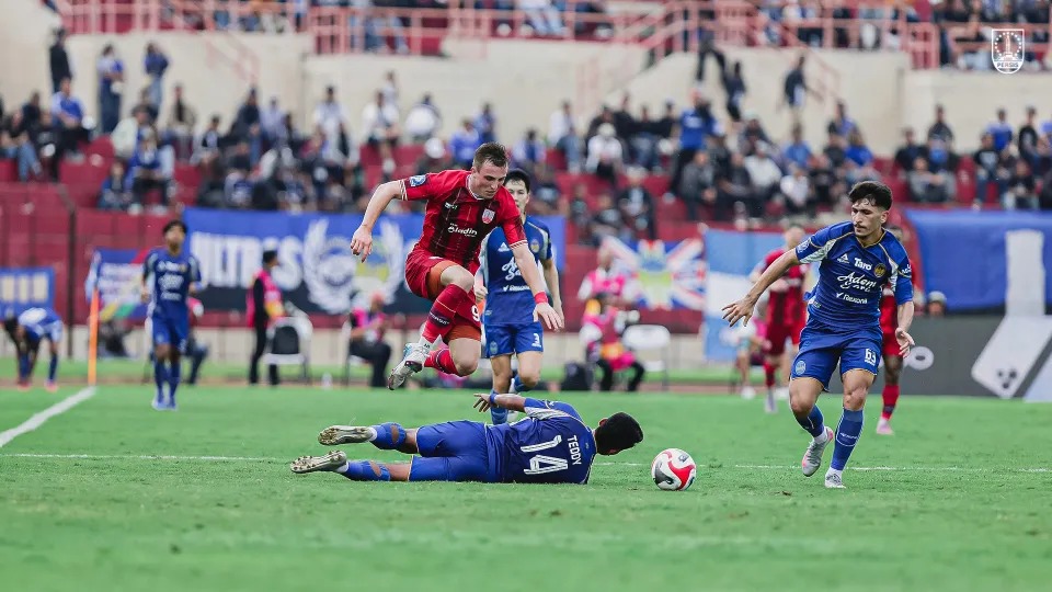 Pertandingan Persis Solo vs PSIM Yogyakarta pada laga pekan ke-20 BRI Super League 2025/2026 di Stadion Sultan Agung, Jumat (6/2/2026)