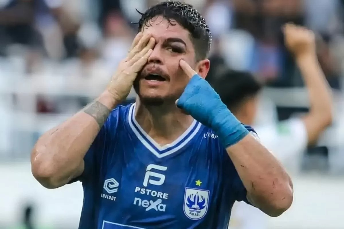 Raffinha cetak gol untuk PSIS.
