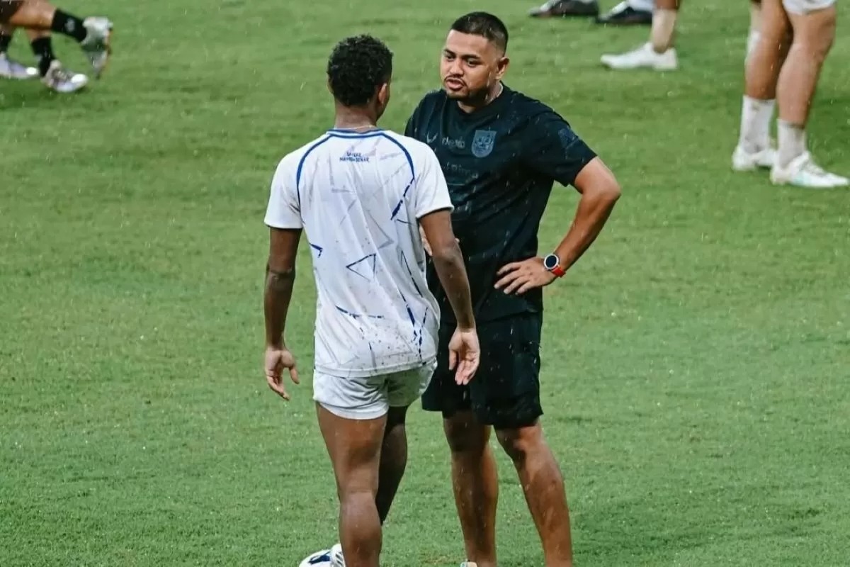 Wafa Amri saat hadir di latihan PSIS.