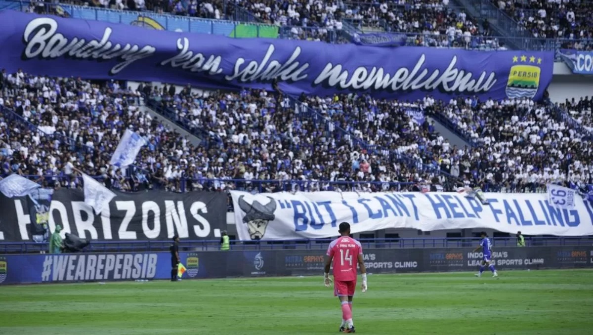 Atmosfer Bobotoh di Stadion Gelora Bandung Lautan Api (GBLA).