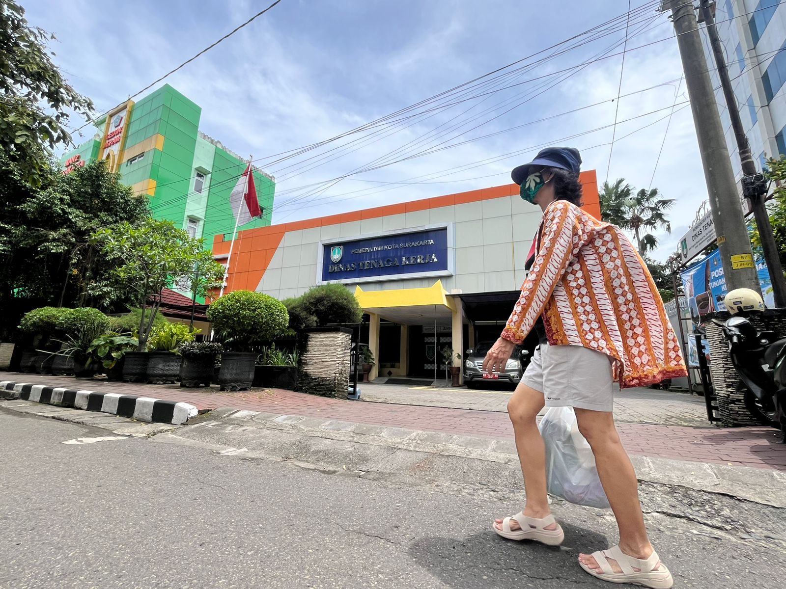 Hibah aset Kemenaker di Jl. Slamet Riyadi resmi milik Pemkot Solo! Perjuangan sejak era Rudy sukses tuntas di masa Wali Kota Respati. 