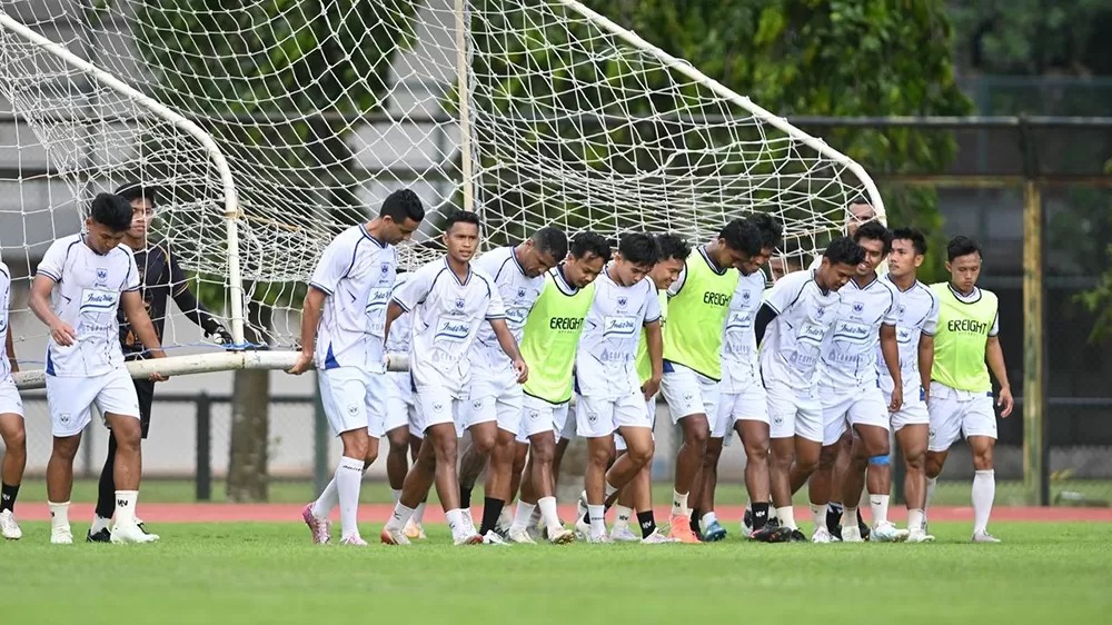 Persita Tangerang bersiap menghadapi tantangan besar saat bertamu ke markas Persib Bandung pada pekan ke-22 BRI Super League 2025/26. 