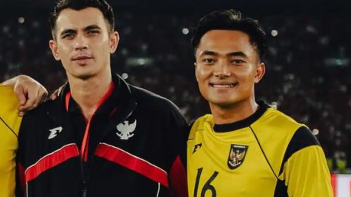 Duel dua kiper Timnas Indonesia, Nadeo Argawinata dan Ernando Ari, menjadi sorotan utama jelang laga Borneo FC vs Persebaya di Stadion Segiri Samarinda.