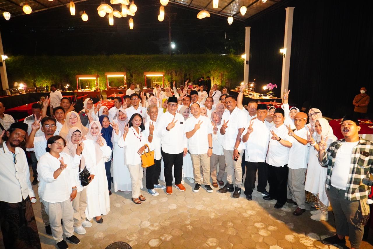 Gerindra Solo menggelar buka bersama di Saraswati Garden bersama Wali Kota Respati Ardi.