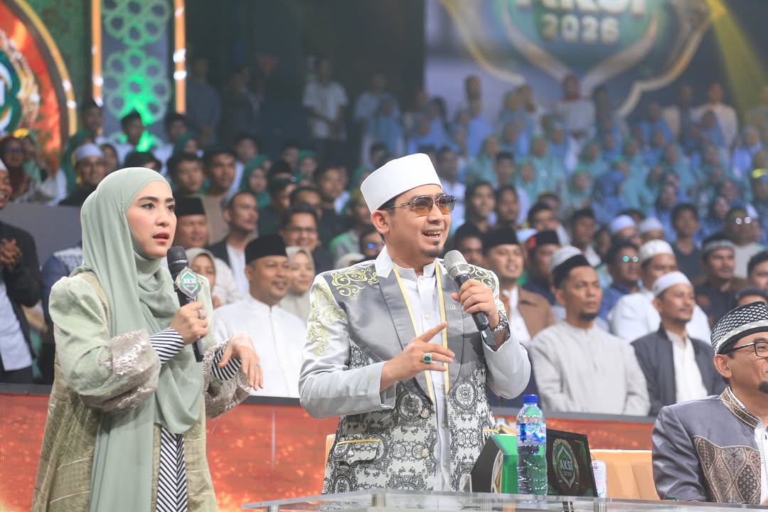 Ustaz Solmed.