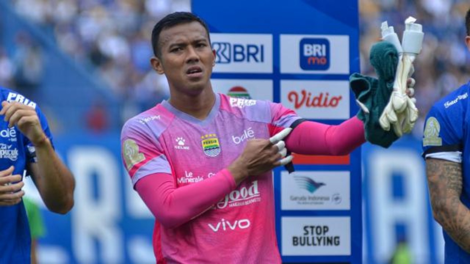 Teja Paku Alam, kiper Persib Bandung di BRI Super League 2025/2026. 