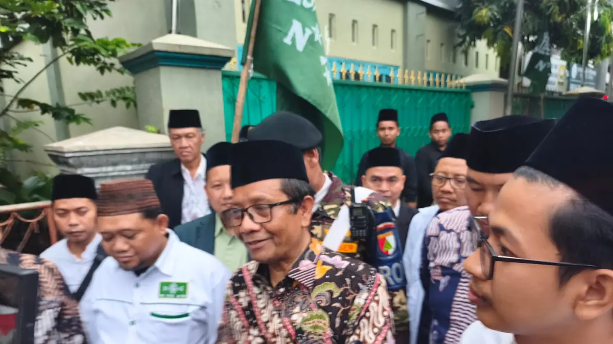 SIGAP: Mahfud MD memberikan respos tegas atas operasi KPK terhadap Bupati Tulungagung. (AHMAD KHAIRUDIN/SOLOBALAPAN.COM)