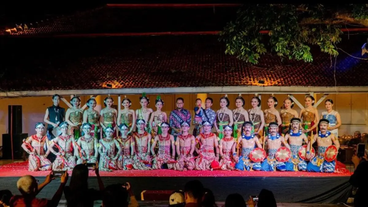 Seluruh Penyaji Pentas Triwulan Catha Ambya #9. (DOK: Wahyu Dwi P./ISI Surakarta)