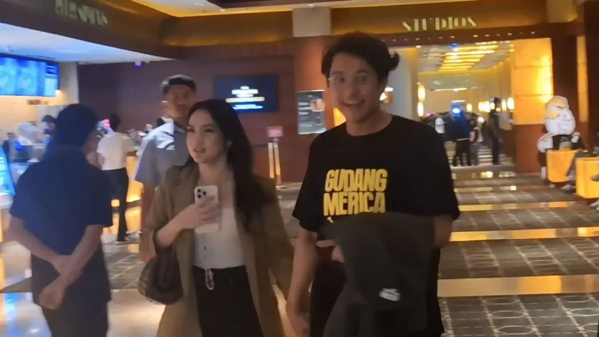 Ardhito Pramono dan Davina Karamoy.