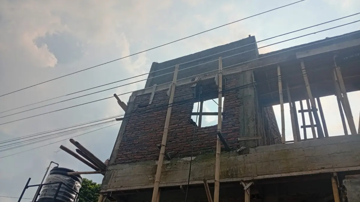 LALAI : Seorang pekerja bangunan meninggal dunia akibat tersengat listrik ketika sedang bekerja di lantai dua di daerah Punggawan. (ISTIMEWA)
