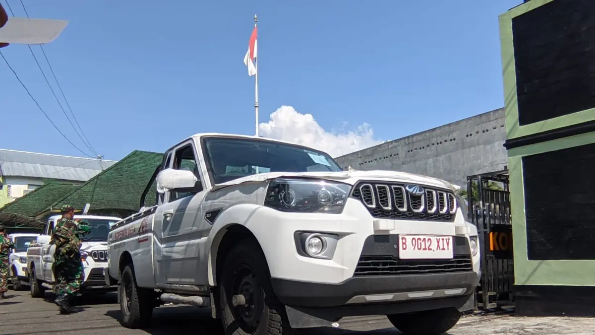 ARMADA : Sebanyak 50 mobil operasional KDKMP dibagikan di Wonogiri. (IWAN ADI LUHUNG/SOLOBALAPAN.COM)