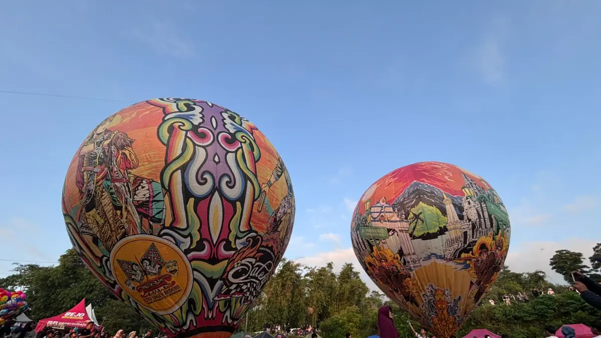 MENAKJUBKAN : Festival balon udara pertama di Boyolali digelar di Cluntang Musuk. (ARIEF BUDIMAN/SOLOBALAPAN.COM)