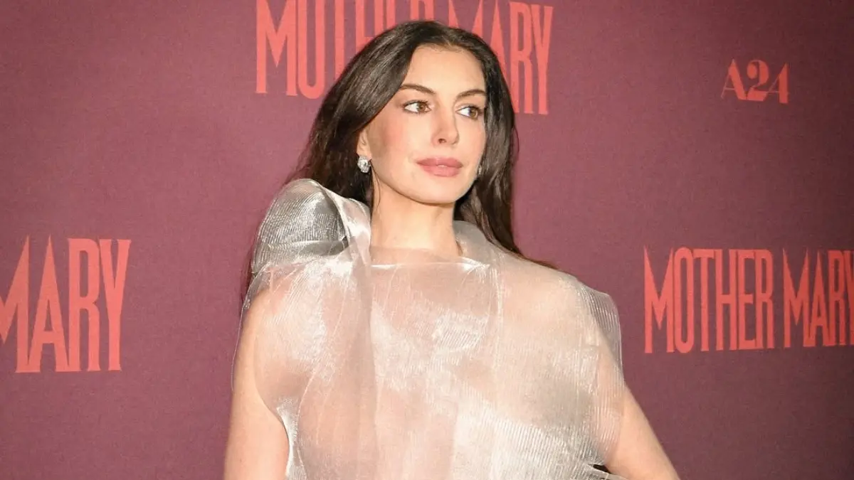 Anne Hathaway. (Instagram @annehathaway)