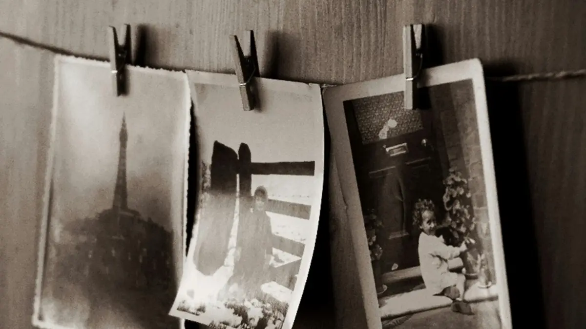 Ilustrasi Foto Lama (Pexels.com/SuzyHazelwood)