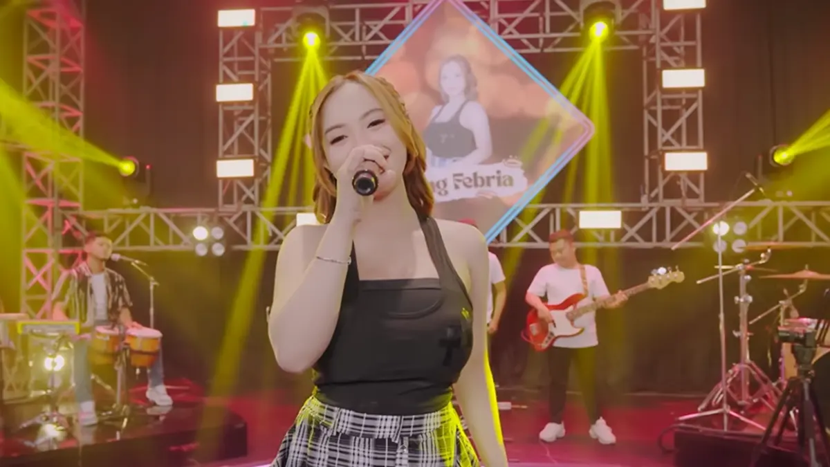 Potret Penyanyi Ajeng Febria (Youtube/Anekasafarirecord)