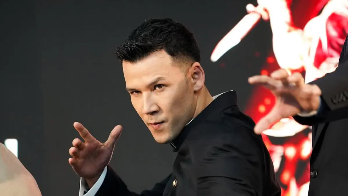 Max Huang di Mortal Kombat II: Bangga Berdarah Indonesia dan Syuting Serasa Olimpiade. (Instagram maxhuangofficial
)