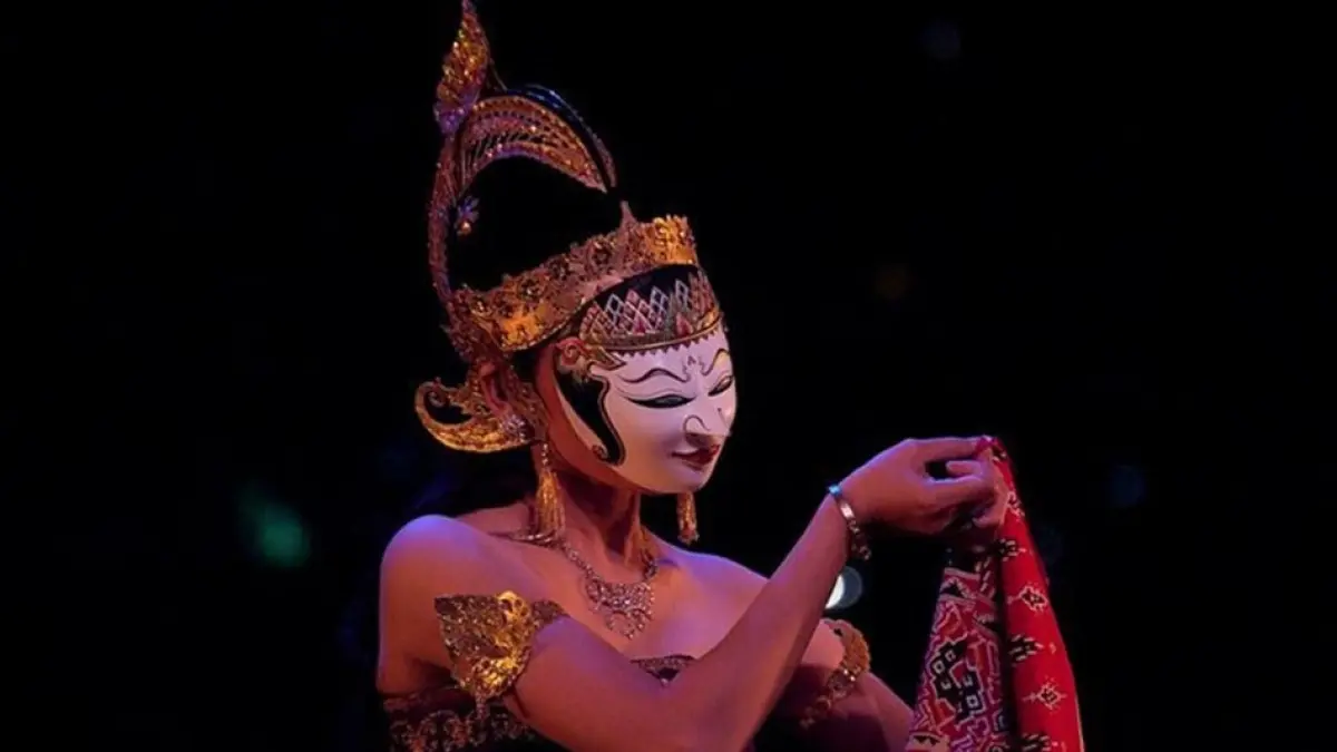 Tari Topeng Sekartaji. (From: Pinterest)
