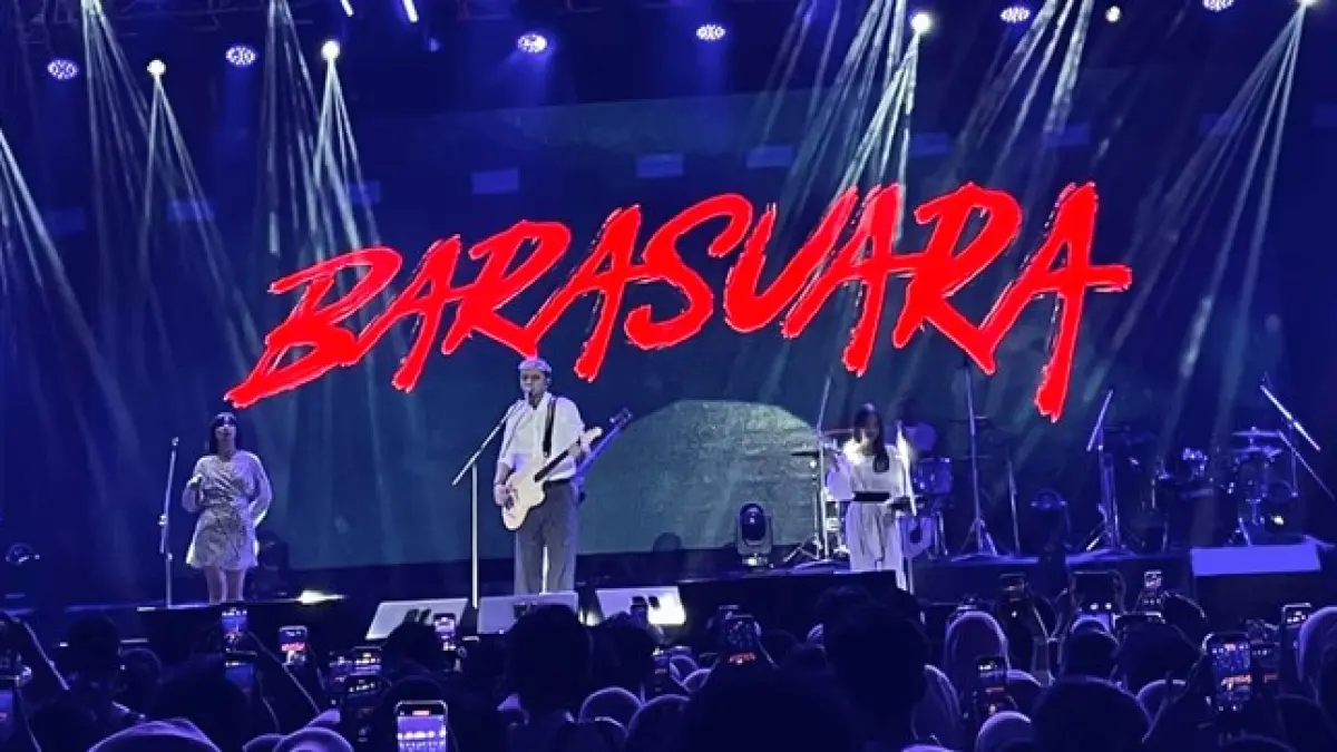 Potret Barasuara Ketika Manggung (Pinterest.id/Ourcheesecake)