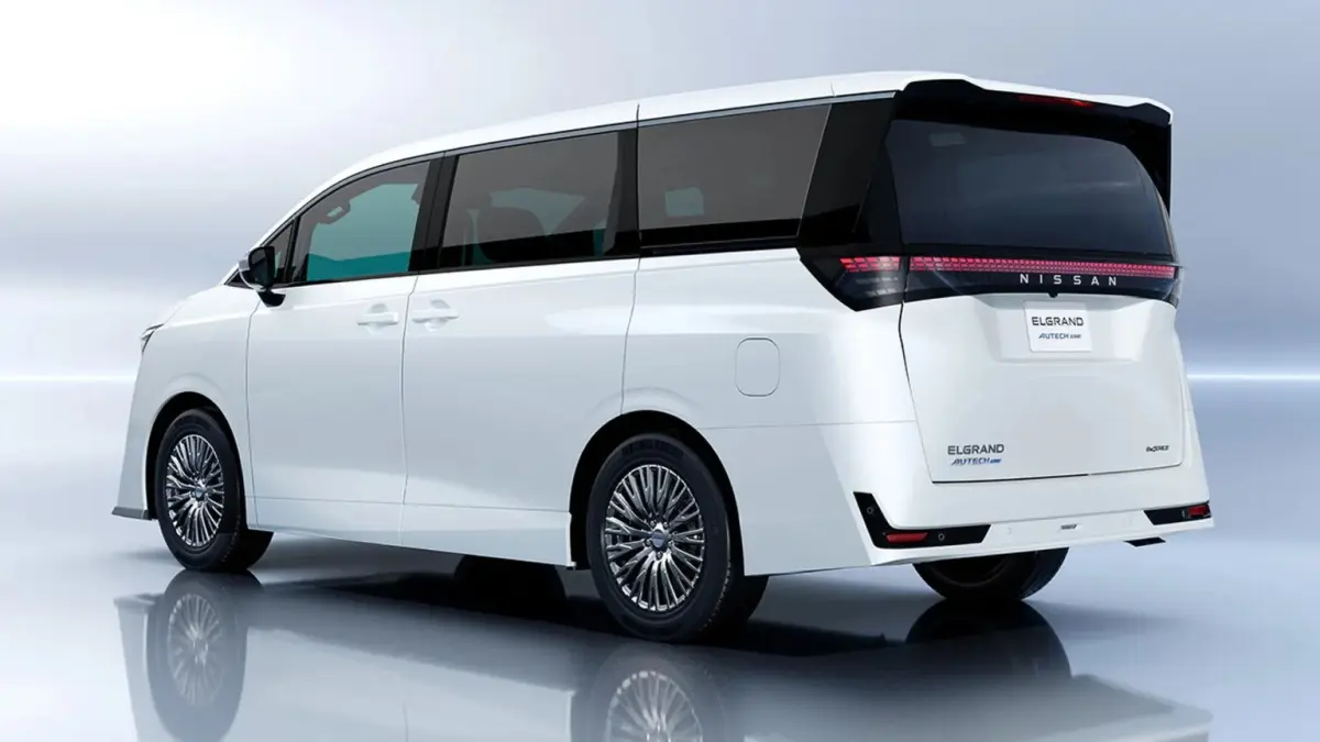 Nissan Elgrand Autech 2026.
