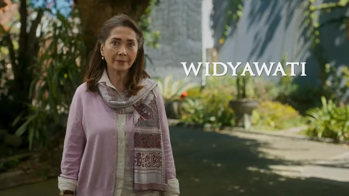 Aktris legendaris Widyawati memerankan tokoh Sita babak ke dua (Dok. YouTube @MIRProductionIndonesia) 