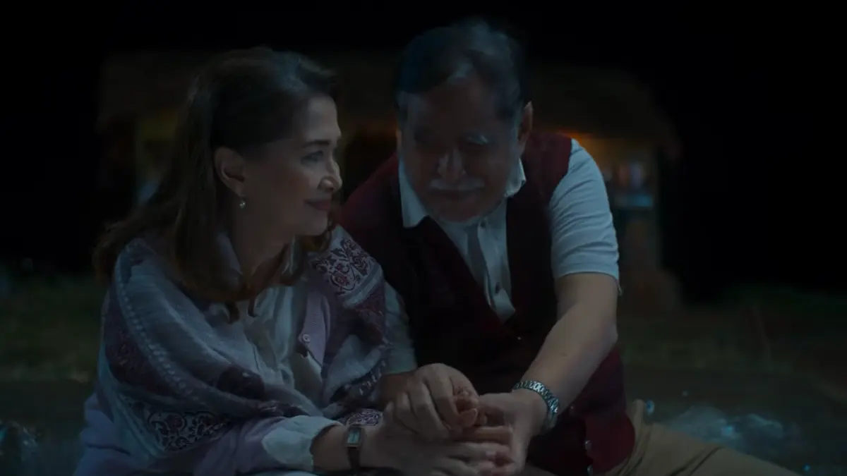 Pertemuan kembali Aby Dan Sita dalam film CLBK: CInta Lama Babak Kedua (Dok. YouTube @MIRProductionIndonesia)