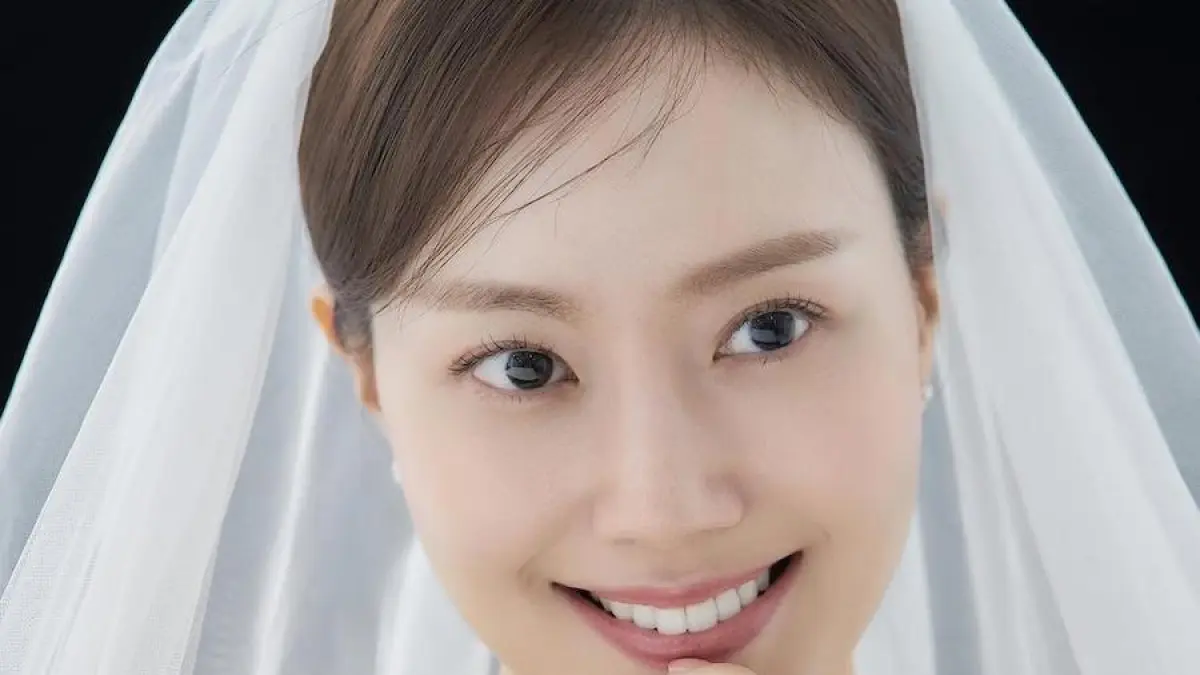 Moon Chae Won akan melangsungkan pernikahan secara privat di Seoul pada 28 Juni 2026. (Foto: Blitzway Entertainment)